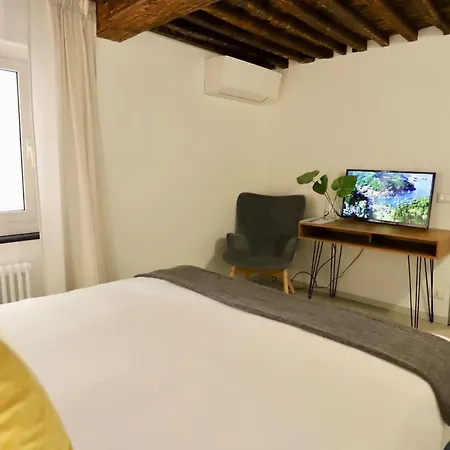 San Lorenzo Small Appartement