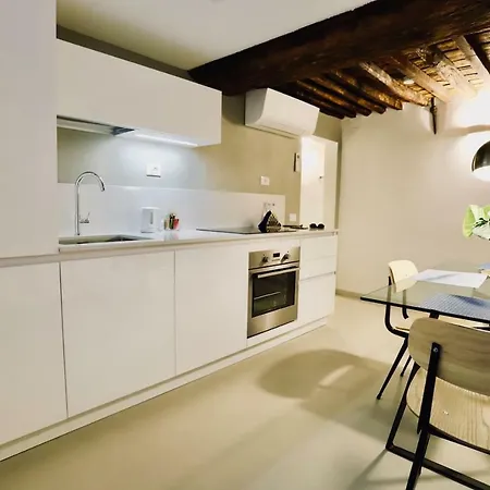 San Lorenzo Small Gênes