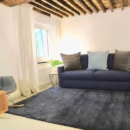 San Lorenzo Small Génova