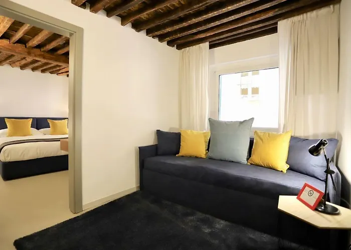 San Lorenzo Small * Janov