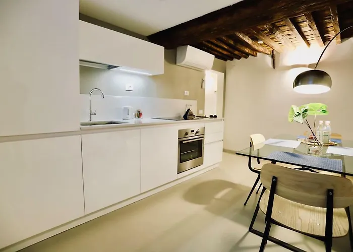 San Lorenzo Small Génova